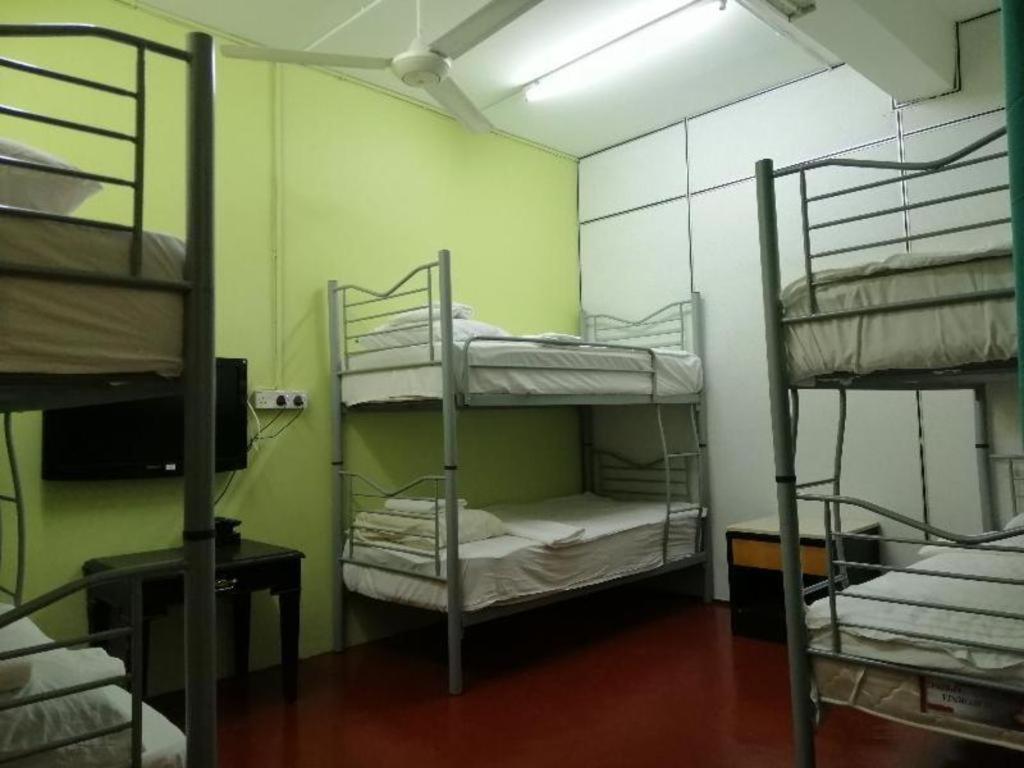 Spot On 89788 Musafir Transit Hotel Nilai Dış mekan fotoğraf