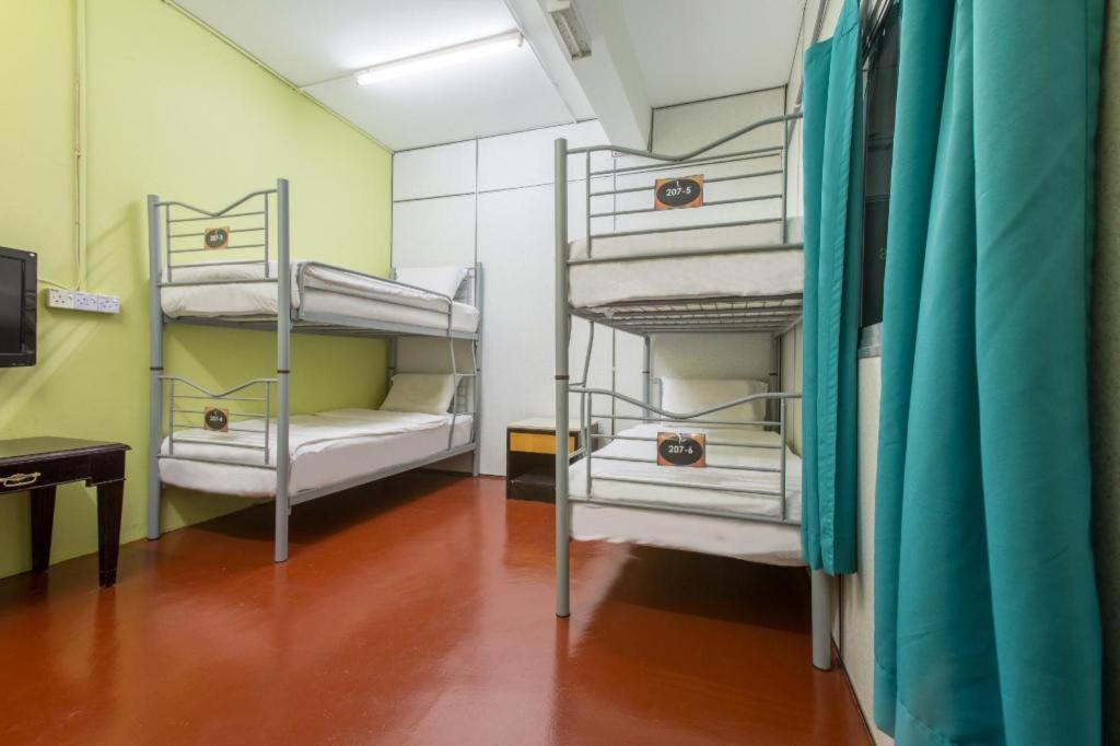 Spot On 89788 Musafir Transit Hotel Nilai Dış mekan fotoğraf